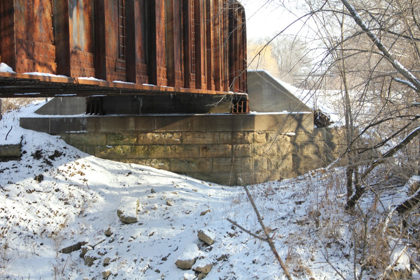 North abutment